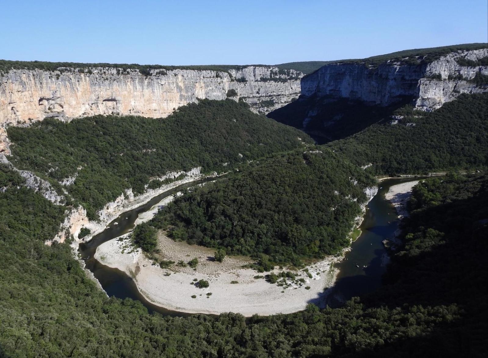 Superbe Appartement Dans Residence Avec Piscine Saint-Martin-dʼArdèche 外观 照片